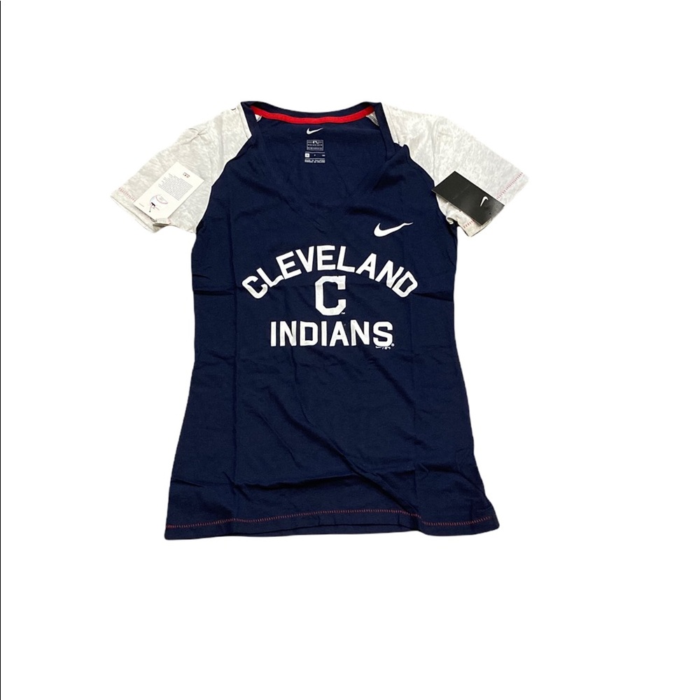 Cleveland‎ Indians Nike Women’s V-Neck Fan Shirt